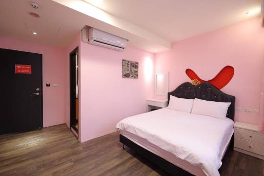 花莲艾米尔时尚民宿