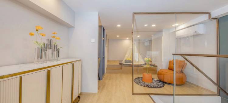 漫途·清雅Loft影院酒店(红谷滩万达广场店)图片