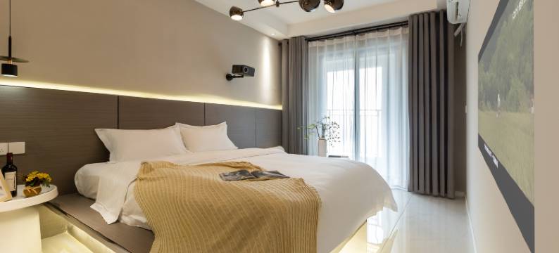 与暮·千寻江景民宿(重庆解放碑洪崖洞店)图片