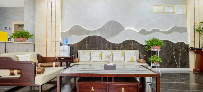 光山百泰宾馆(西亚城市广场店)图片