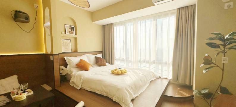 伊甸园城市民宿(宁波大学步行街店)图片