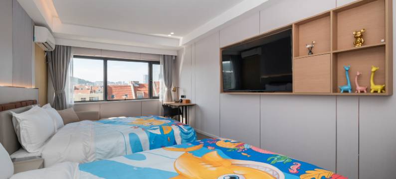 青岛兰呈美宿(五四广场延安三路地铁站店)图片