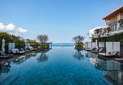 Renaissance Pattaya Resort & Spa Hotel Overview