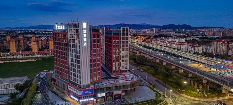 艺龙酒店(青岛万科海潮荟方特店)图片