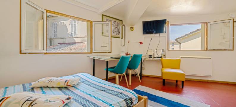 芬索尼厄斯公寓(Finsonius Studios)图片