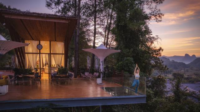 阳朔发呆悬空温泉轻奢极景酒店(十里画廊遇龙河店)图片