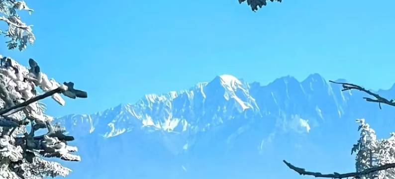 遇见·石棉丨景奕Time Tunnel大渡河畔·轻奢蓝调艺术酒店图片