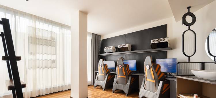 朋客电竞酒店(紫阳公园53how店)图片