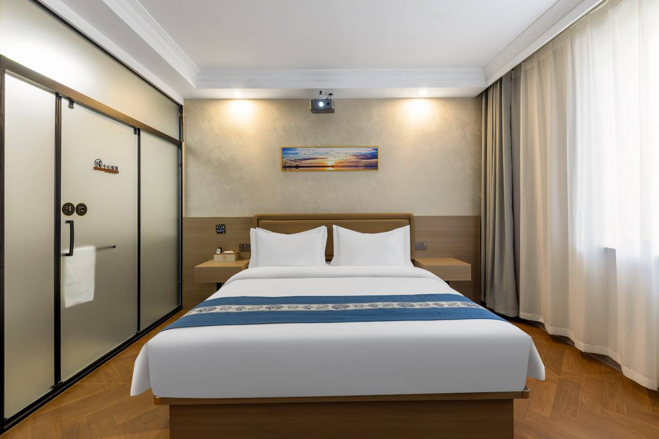 君港智能酒店(东河火车站机场店)图片