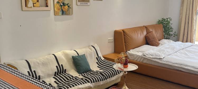 凤凰城来客美居民宿(黄梅地铁站店)图片