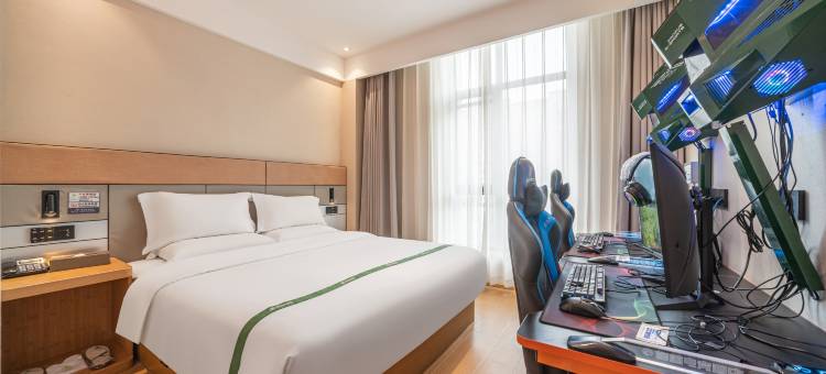 格林电竞酒店(和田墨玉县金石榴广场金石榴商业中心店)图片