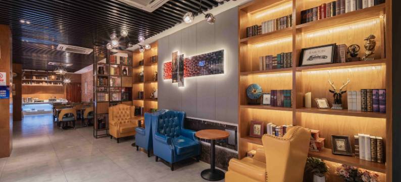 缦咖时光酒店(北京鸟巢红军营地铁站店)图片