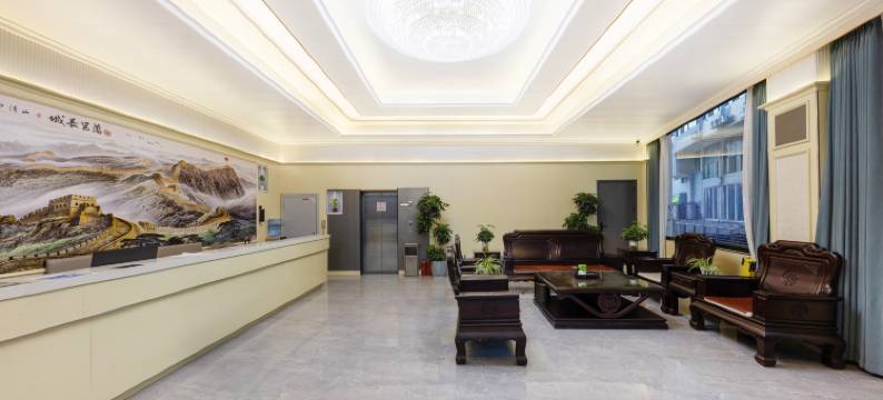 乾冠酒店(重庆黔江高铁站店)图片