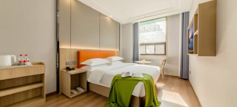 沃尔顿精品酒店(黄石港万达广场店)图片