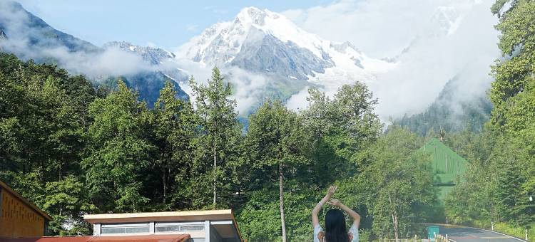 金山摄影温泉度假酒店(三号营地店)图片