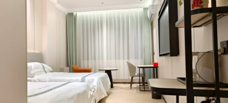 秦安枫尚酒店图片