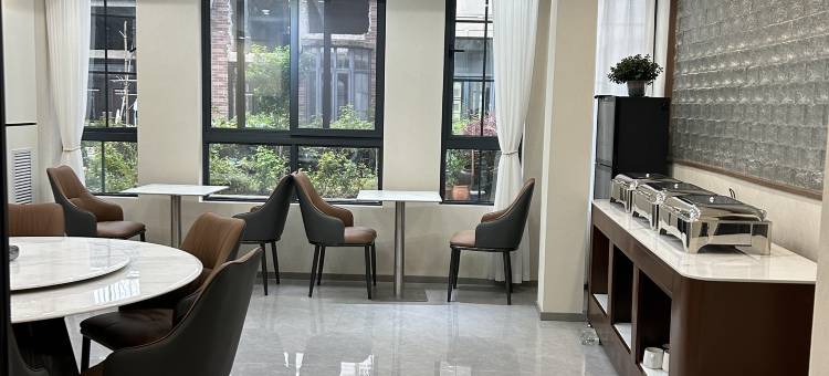 E·方民宿(池州高铁站店)图片