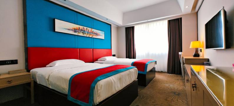 深圳依兰时尚精品酒店(宝龙地铁站店)图片