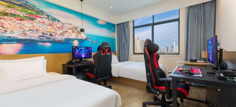 竞悦电竞民宿(孝感湖北工程学院店)图片