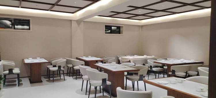 熹岸·河畔观景度假酒店(雪乡景区店)图片