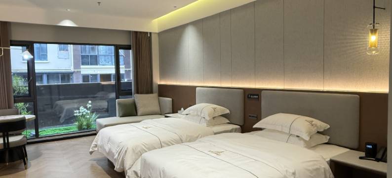 凡蒂诗大酒店图片