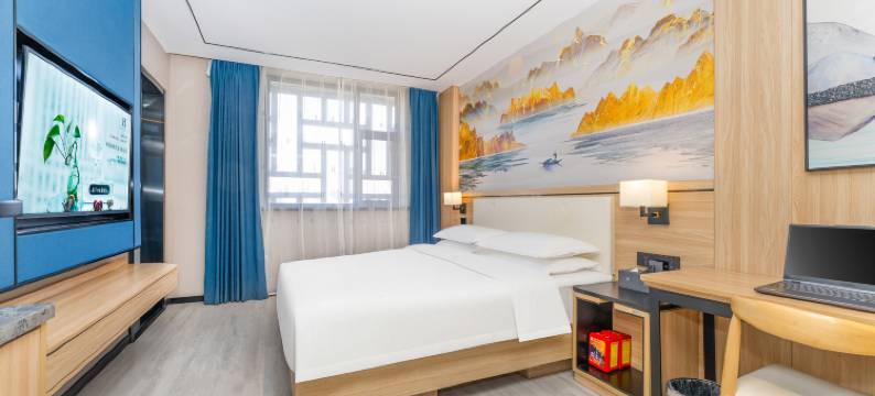 H水晶酒店(太原南站山西大学店)图片