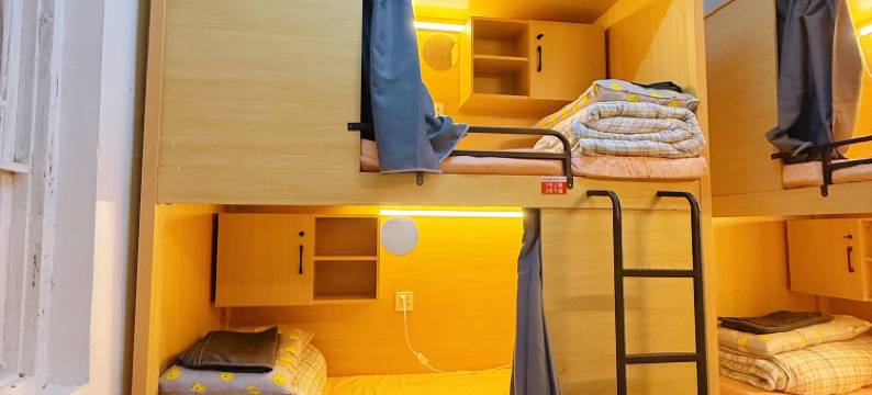 喵喵便捷·连锁青年民宿(灵山步行街店)图片