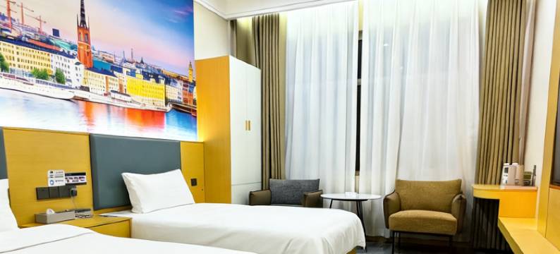 澜庭酒店(化隆县群科新区中心广场店)图片