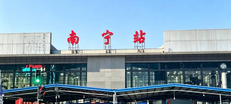 丽宁影音轻居酒店(明秀东路狮山公园地铁站店)图片