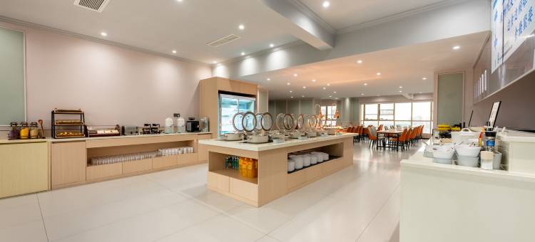 维也纳国际酒店(佛山罗浮宫国际家具博览中心店)图片
