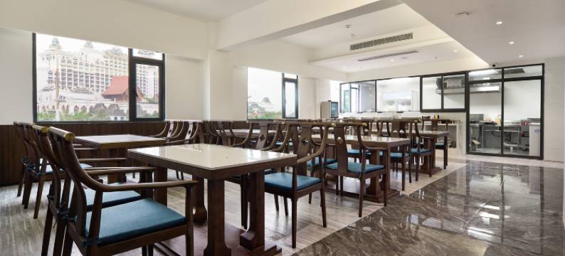 西双版纳景洪来享臻品度假酒店(告庄西双景星光夜市店)图片