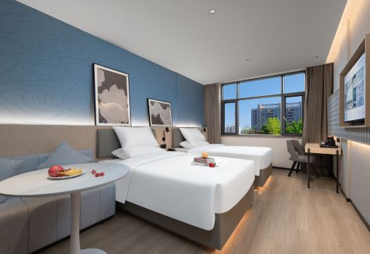 Country Inn & Suites by Radisson Hotel (Jingzhou Shishou Xiulin Dadao) Hotel Overview