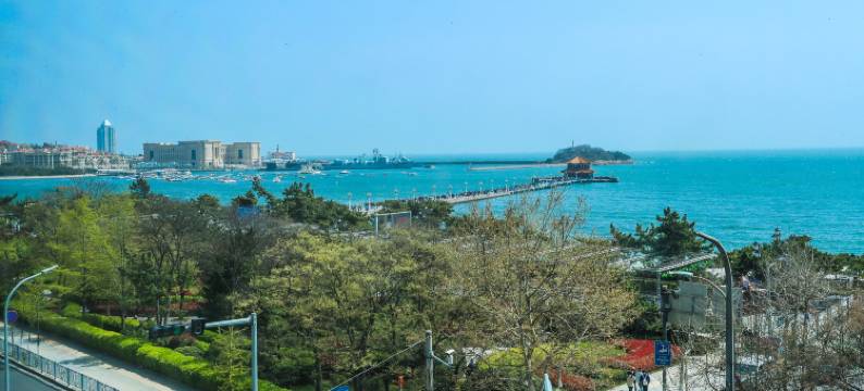 中天海景酒店(青岛栈桥火车站店)图片