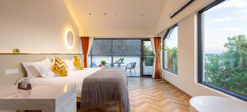 周庄慢生活湖景设计民宿图片