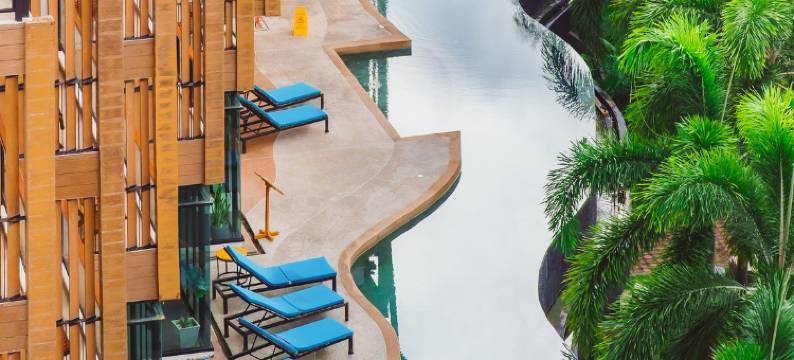 鲁纳芭东酒店(The Lunar Patong)图片