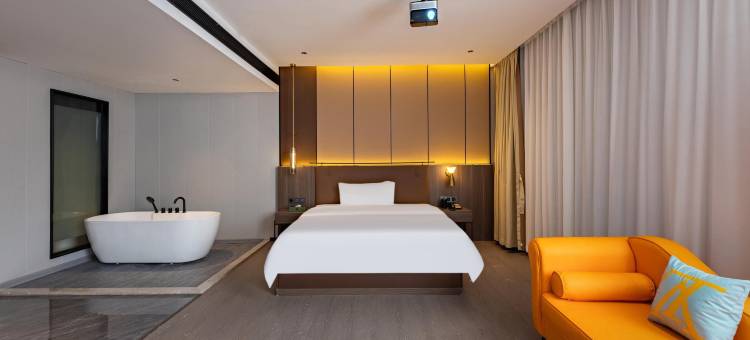 艺龙瑞云酒店(深圳国际会展中心沙井西站店)图片