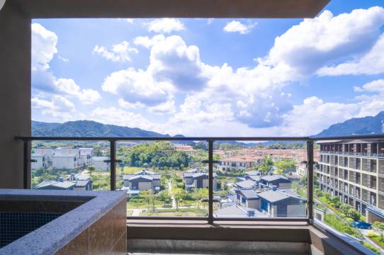 广州增城金叶子半山观景温泉公寓