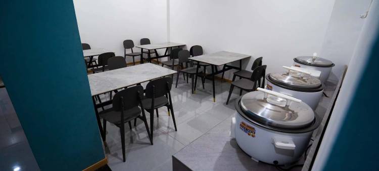 都市118精选酒店(北郊大学城景家堡地铁站店)图片