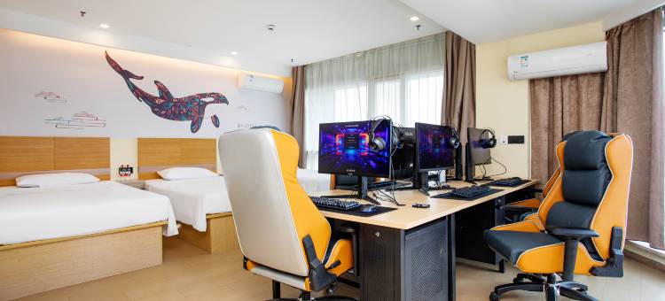 网鱼电竞酒店(盐城大庆路金鹰国际购物中心店)图片