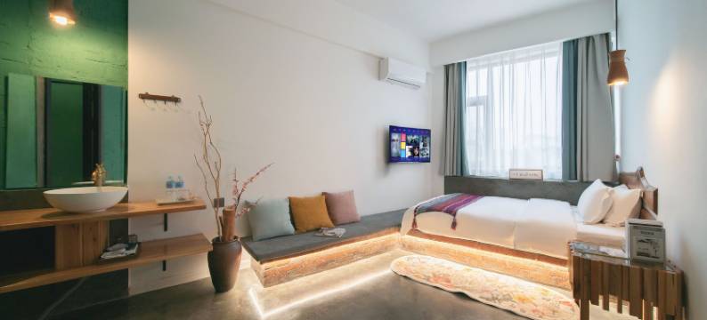 罗平文笔阁酒店图片