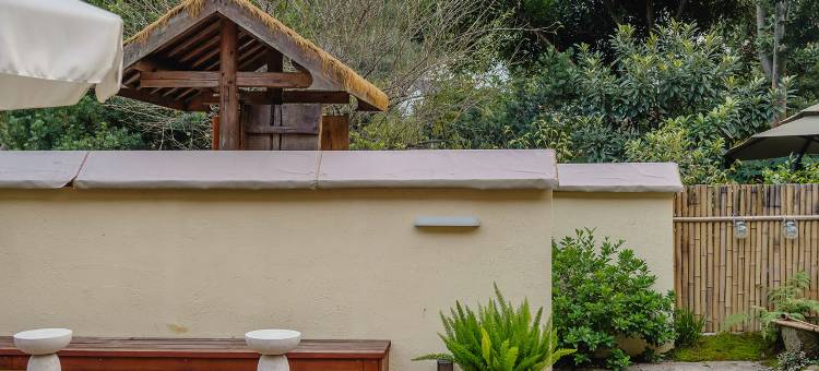 羡青山民宿(西湖青芝坞店)图片