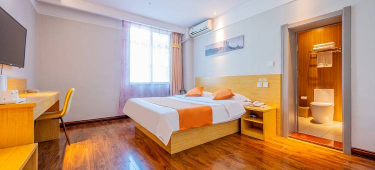 速8酒店(大连火车站青泥洼桥地铁站店)图片