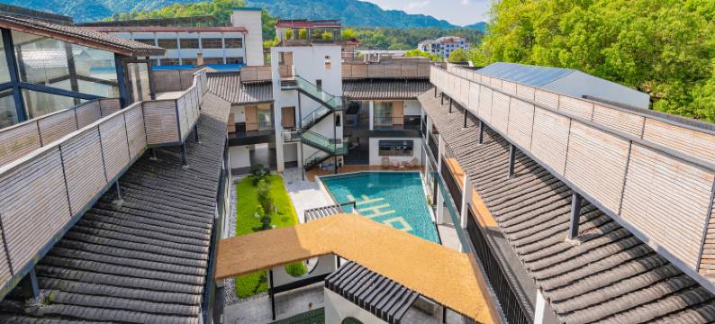 光和风·ROOF汤泉乡宿(OMG心跳乐园店)图片