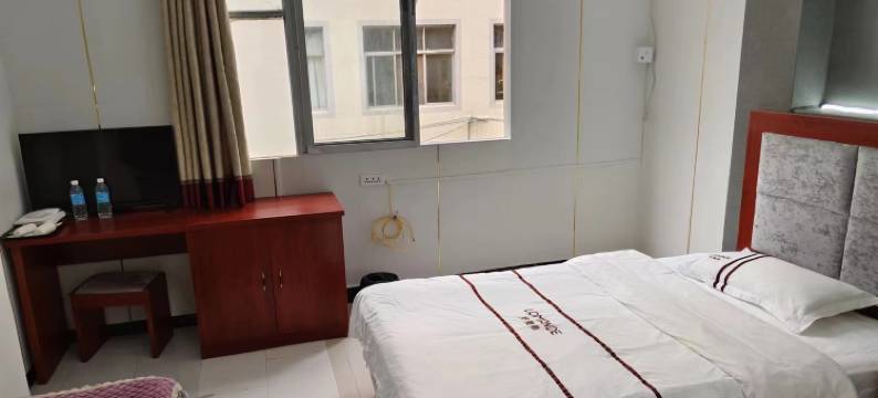 昭通锦风酒店(昭阳一中店)图片