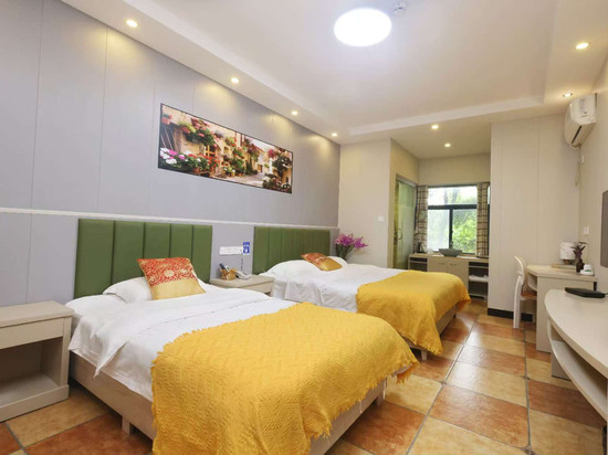 燕子湖花园酒店(南京禄口国际机场店)