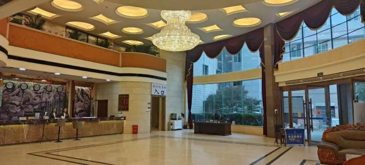 泸县四季朝阳大酒店图片