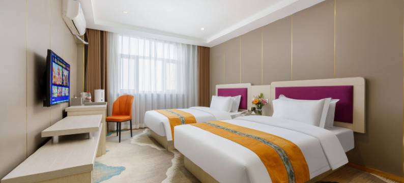 福海福瑞万豪酒店(福海县图书馆乌伦古湖公园店)图片