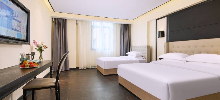 柏纳酒店(清远顺盈时代广场清城站店)图片