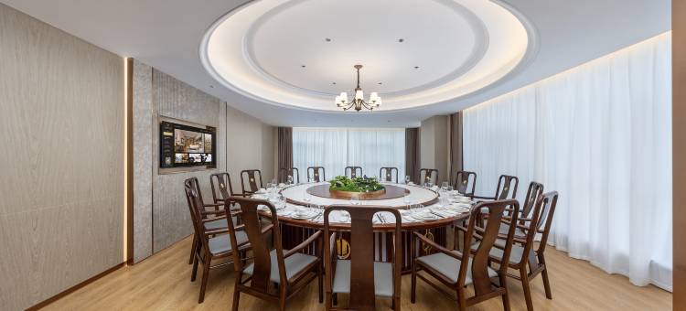 维也纳国际酒店(成都熊猫基地北湖公园店)图片