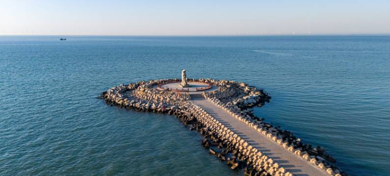 铂雅未来-YOUNG IS FASHION酒店(龙口博商购物广场振华商厦店)图片